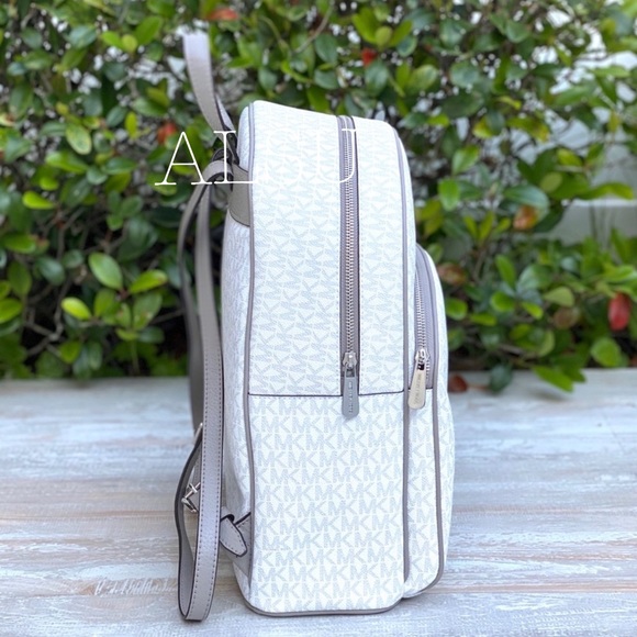 Michael Kors Abbey Large Backpack MiniLogo White - Picture 3 of 8